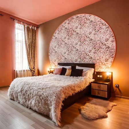 Апартаменти В Центрі Львова Lviv Buitenkant foto